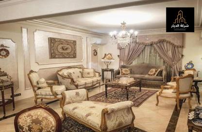 شقة - 3 غرف نوم - 2 حمامات للبيع في شارع اسماعيل محمد - الزمالك - القاهرة