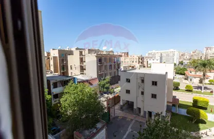 شقة - 3 غرف نوم - 2 حمامات للبيع في شارع صفيه زغلول - محطة الرمل - حي وسط - الاسكندرية