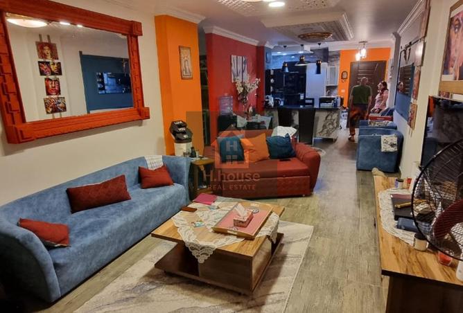 8327061 - Property Image 2