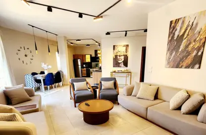 Apartment - 3 Bedrooms - 2 Bathrooms for sale in South Teseen St. - The 5th Settlement - New Cairo City - Cairo