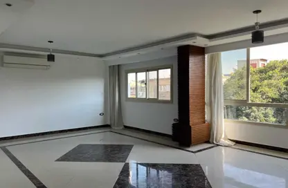 Apartment - 3 Bedrooms - 2 Bathrooms for sale in Al Golf St. - Maadi - Hay El Maadi - Cairo