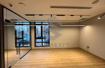 Office Space - Studio - 1 Bathroom for rent in District 5 - 5th Settlement Compounds - The 5th Settlement - New Cairo City - Cairo