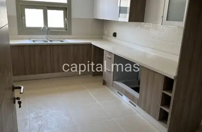 Apartment - 4 Bedrooms - 3 Bathrooms for rent in Uptown Cairo Road - Al Abageyah - El Khalifa - Cairo