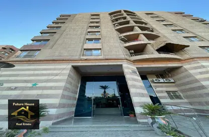 Apartment - 3 Bedrooms - 3 Bathrooms for sale in Fifth Sector - Zahraa El Maadi - Hay El Maadi - Cairo