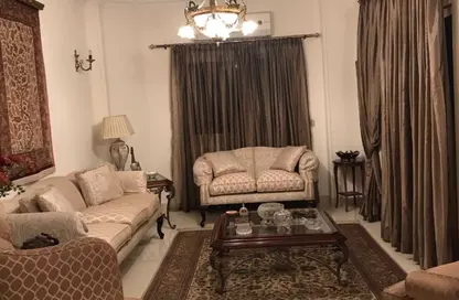 Apartment - 3 Bedrooms - 2 Bathrooms for sale in Doctor Yassin Abdel Ghaffar St. - Area C - Ganoob El Acadimia - New Cairo City - Cairo