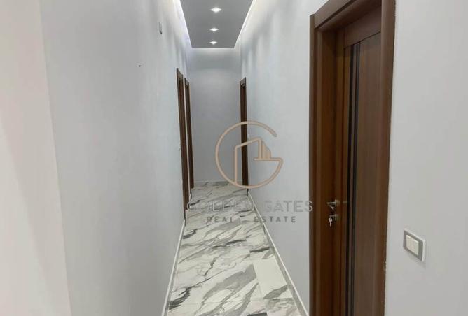 8316017 - Property Image 2