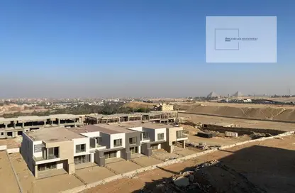 تاون هاوس - 3 غرف نوم - 3 حمامات للبيع في هضبة - طريق الفيوم الصحراوى - مدينة 6 أكتوبر - الجيزة