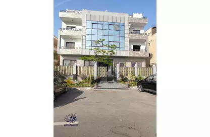 Apartment - 3 Bedrooms - 3 Bathrooms for sale in El Yasmeen - New Cairo City - Cairo