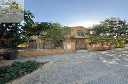 Villa - 5 Bedrooms - 5 Bathrooms for sale in Dyar Park - Ext North Inves Area - New Cairo City - Cairo