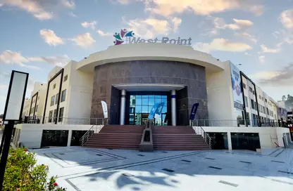 Shop - Studio - 2 Bathrooms for rent in Central Axis - 5th District - 6 October City - Giza