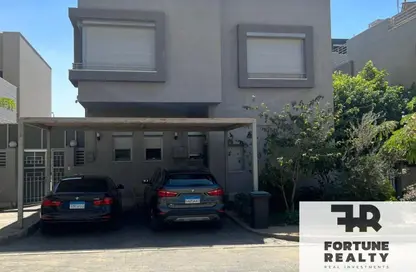 فيلا - 4 غرف نوم - 5 حمامات للبيع في كمبوند فيلدج جاردن القطامية - كمبوندات التجمع الخامس - التجمع الخامس - مدينة القاهرة الجديدة - القاهرة