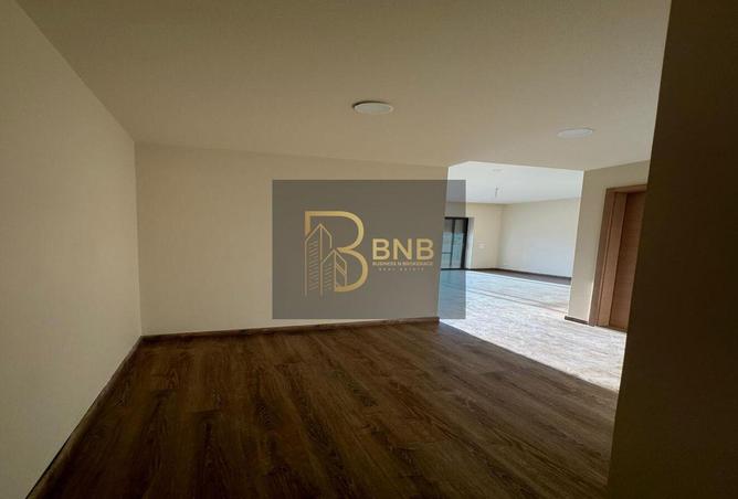 8178087 - Property Image 2