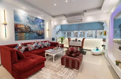 Apartment - 2 Bedrooms - 1 Bathroom for rent in Degla - Hay El Maadi - Cairo