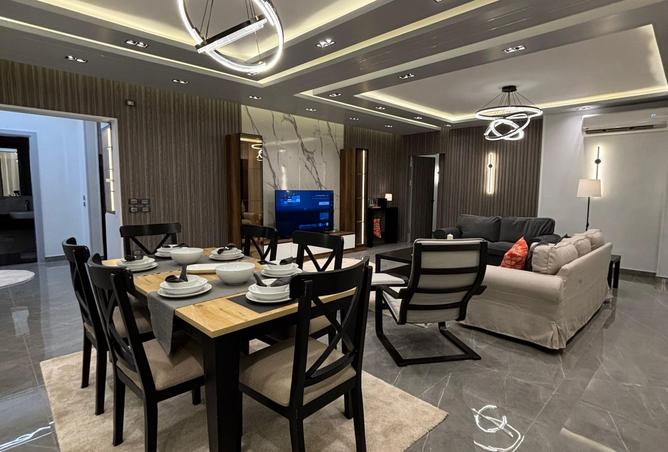 7910570 - Property Image 2
