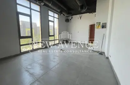 مساحات مكتبية - استوديو - 1 حمام للايجار في ديستريكت 5 - كمبوندات التجمع الخامس - التجمع الخامس - مدينة القاهرة الجديدة - القاهرة