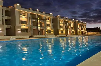 شقق فندقية - غرفة نوم - 1 حمام للبيع في لا لونا - العين السخنة - السويس