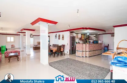 Apartment - 7 Bedrooms - 4 Bathrooms for sale in Al Lakhmi St. - Sporting - Hay Sharq - Alexandria