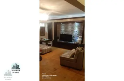 Apartment - 3 Bedrooms - 2 Bathrooms for sale in Street 257 - Maadi - Hay El Maadi - Cairo