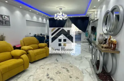 Apartment - 3 Bedrooms - 3 Bathrooms for sale in Thirteenth Sector - Zahraa El Maadi - Hay El Maadi - Cairo