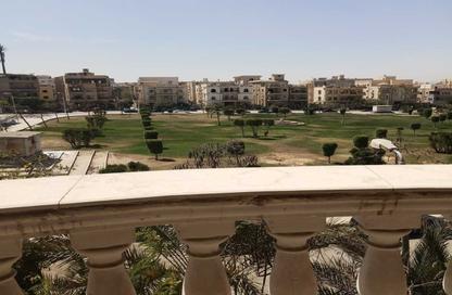 Apartment - 3 Bedrooms - 2 Bathrooms for sale in Area B - Ganoob El Acadimia - New Cairo City - Cairo
