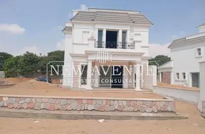 Villa - 3 Bedrooms - 3 Bathrooms for sale in Mountain View 1.1 - 5th Settlement Compounds - The 5th Settlement - New Cairo City - Cairo