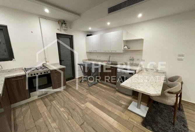 8126000 - Property Image 3