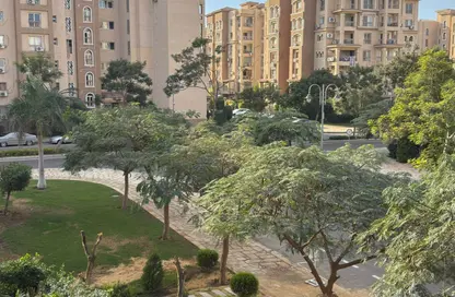 Apartment - 3 Bedrooms - 3 Bathrooms for sale in Privado - Madinaty - Cairo