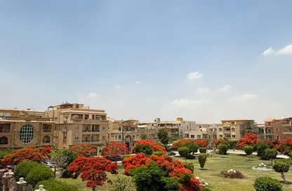 سطح - 3 غرف نوم - 2 حمامات للبيع في شارع محمد حسين محمود - المنطقة ه - حى جنوب الاكايمية - مدينة القاهرة الجديدة - القاهرة