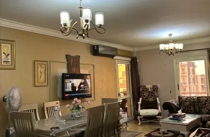 شقة - 3 غرف نوم - 2 حمامات للايجار في حى القرنفل - التجمع الخامس - مدينة القاهرة الجديدة - القاهرة
