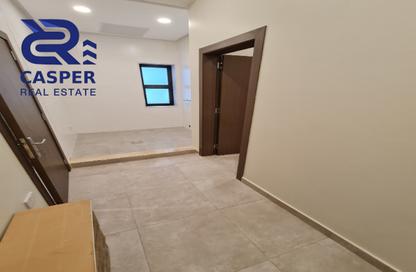 شقة - 2 غرف نوم - 2 حمامات للبيع في ذا فيلدج - المستثمرين الجنوبية - مدينة القاهرة الجديدة - القاهرة