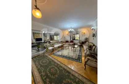 شقة - 3 غرف نوم - 2 حمامات للبيع في شارع عدلي كفافي - ميدان سانت فاطيما - النزهة - القاهرة