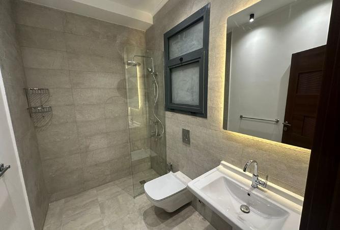 8244054 - Property Image 3