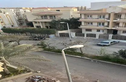 شقة - 3 غرف نوم - 2 حمامات للبيع في شارع الشويفات - الحي الاول - التجمع الخامس - مدينة القاهرة الجديدة - القاهرة