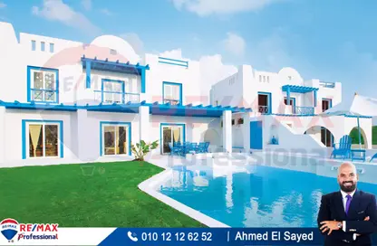 Chalet - 2 Bedrooms - 2 Bathrooms for sale in Mountain View - Ras Al Hekma - North Coast