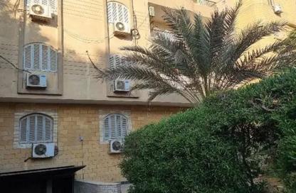 Whole Building - 7+ Bedrooms - 7+ Bathrooms for sale in Al Mehwar Al Markazi - 1st District - 6 October City - Giza