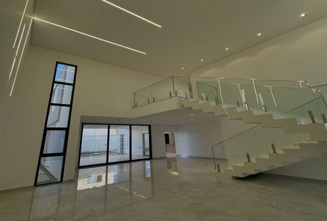 8438846 - Property Image 2