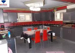 Duplex - 6 Bedrooms - 3 Bathrooms for sale in Dr Mahmoud Hoballah St. - 8th Zone - Nasr City - Cairo