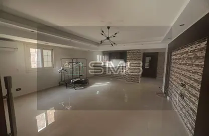 Apartment - 4 Bedrooms - 3 Bathrooms for rent in Sayed Darwish St. - Al Narges 7 - Al Narges - New Cairo City - Cairo