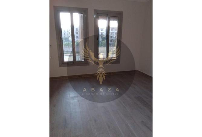 8083742 - Property Image 2