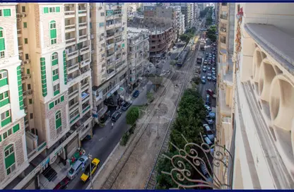 شقة - 3 غرف نوم - 2 حمامات للبيع في شارع رشدي - رشدي - حي شرق - الاسكندرية