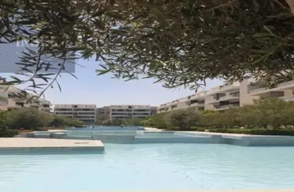 Apartment - 2 Bedrooms - 2 Bathrooms for sale in Lake View Residence - 5th Settlement Compounds - The 5th Settlement - New Cairo City - Cairo