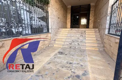 شقة - 3 غرف نوم - 2 حمامات للبيع في شارع 50 - المنطقة السادسة غرب - مدينة الشروق - القاهرة