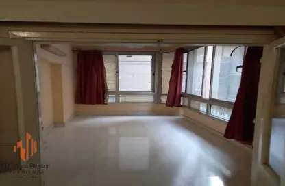 Apartment - 2 Bedrooms - 1 Bathroom for rent in Al Bustan St. - Abdeen - Cairo