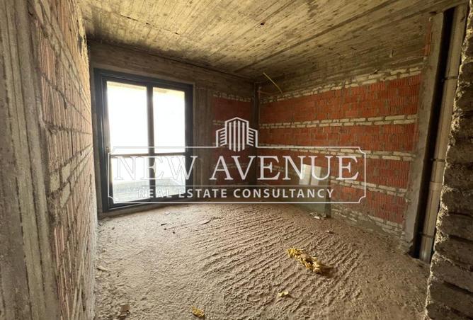 8330412 - Property Image 3