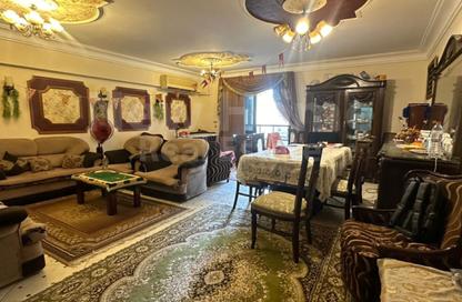 Apartment - 3 Bedrooms - 2 Bathrooms for sale in Al Fath St. - Fleming - Hay Sharq - Alexandria