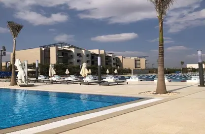 شقة - 3 غرف نوم - 3 حمامات للبيع في 6 ويست - بيفرلي هيلز - كمبوندات الشيخ زايد - الشيخ زايد - الجيزة