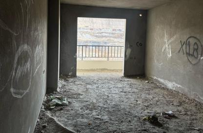 Apartment - 3 Bedrooms - 2 Bathrooms for sale in Sun Gates - Zahraa El Maadi - Hay El Maadi - Cairo