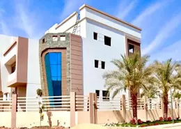 فيلا - 5 غرف نوم - 4 حمامات للبيع في ميدان سوهاج الجديدة - مدينة سوهاج الجديدة - سوهاج