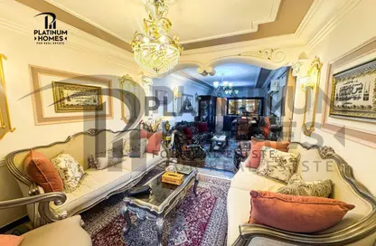 Apartment - 3 Bedrooms - 1 Bathroom for sale in Ahmed Basha Turk St. - Fleming - Hay Sharq - Alexandria
