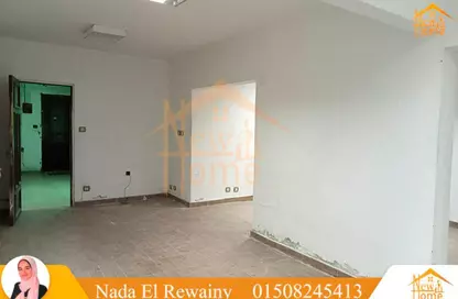 Office Space - Studio - 1 Bathroom for rent in Sadek Al Dirani St. - Roushdy - Hay Sharq - Alexandria
